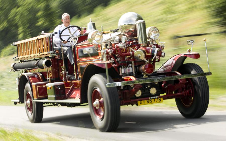 Ahrens-Fox N-S-4 Triple Combination Pumper '1925